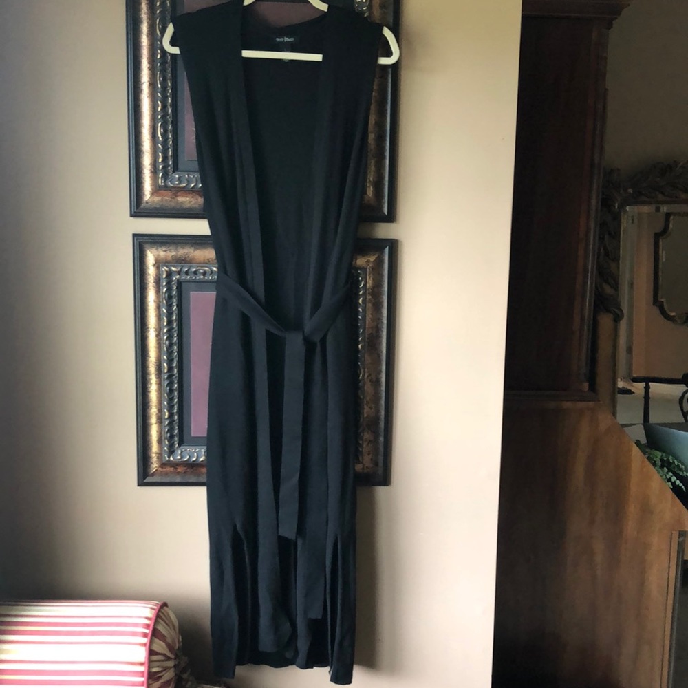 Long knit sleeveless sweater